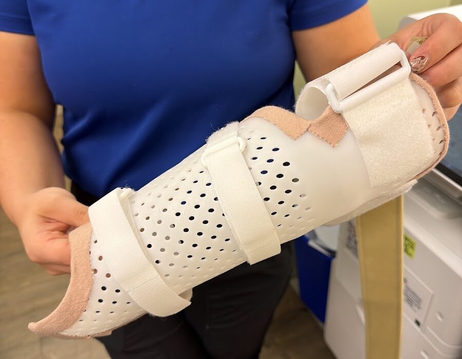 Upper-extremity brace and postoperative support